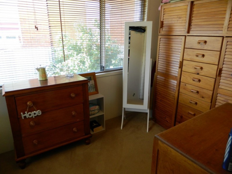 15 Lynch Street, Parkes NSW 2870