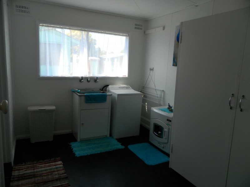 15 Lynch Street, Parkes NSW 2870