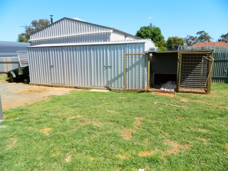 15 Lynch Street, Parkes NSW 2870