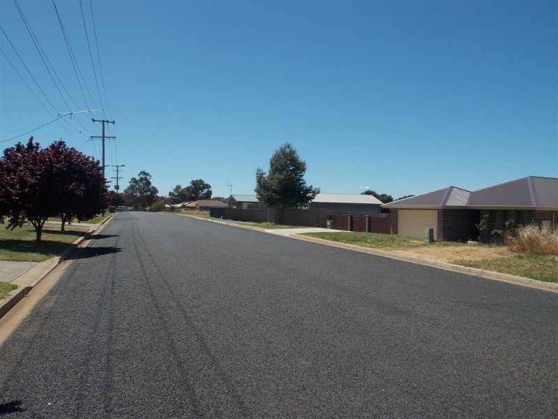 15 Koala Street, Parkes NSW 2870