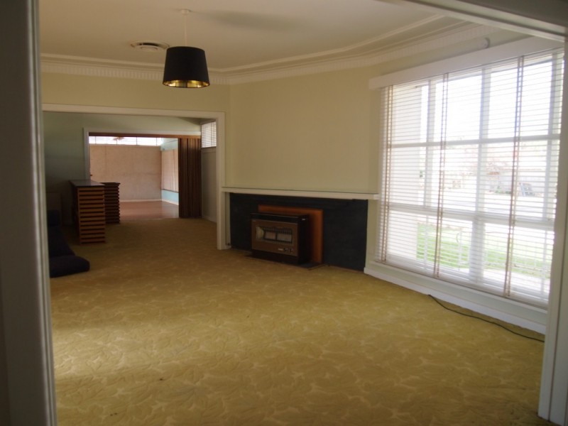 22 Innes St, Condobolin NSW 2877