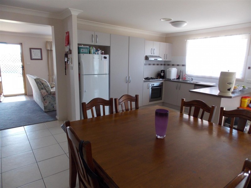 39 Medlyn Street, Parkes NSW 2870