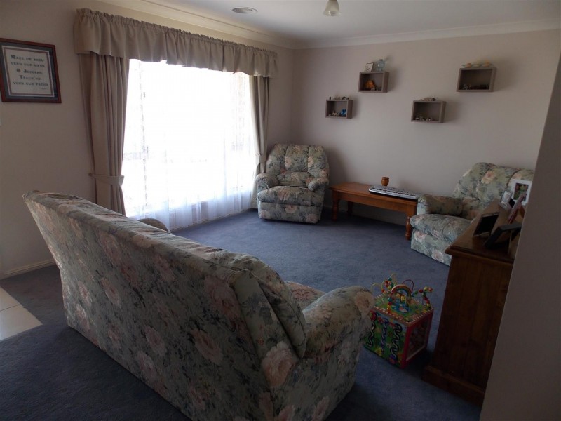 39 Medlyn Street, Parkes NSW 2870