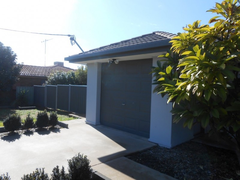 27 Charles Rigg Avenue, Parkes NSW 2870