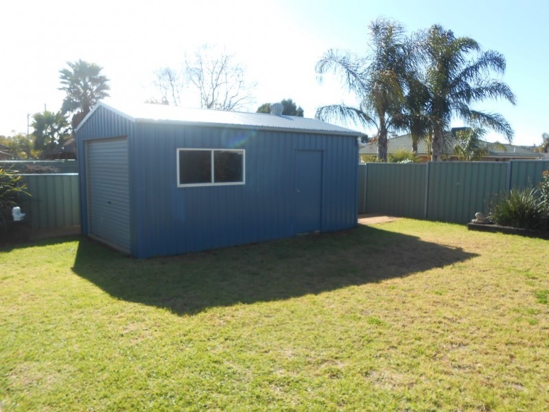 27 Charles Rigg Avenue, Parkes NSW 2870