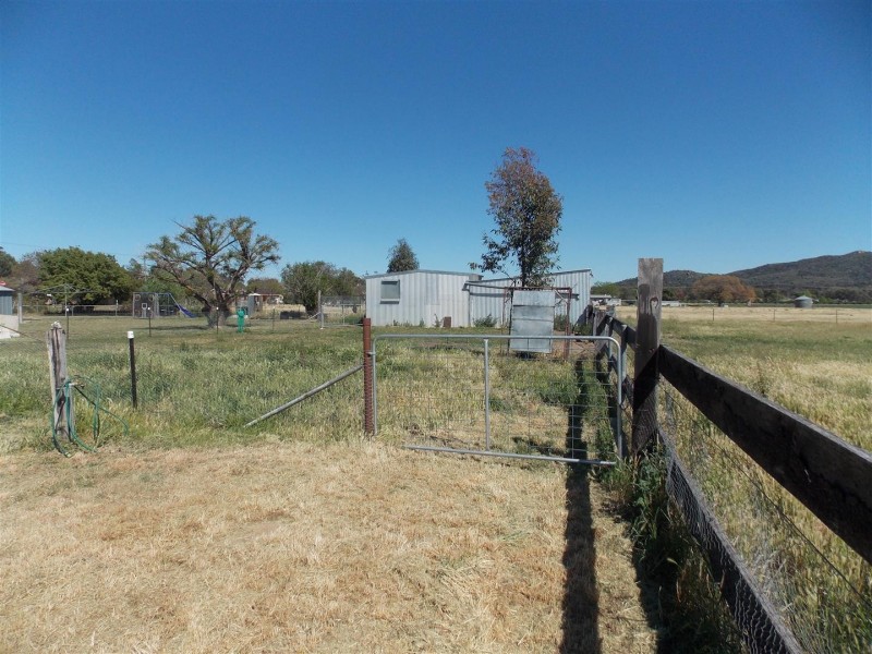 109 Pye Street “Clipity Clop”, Eugowra NSW 2806