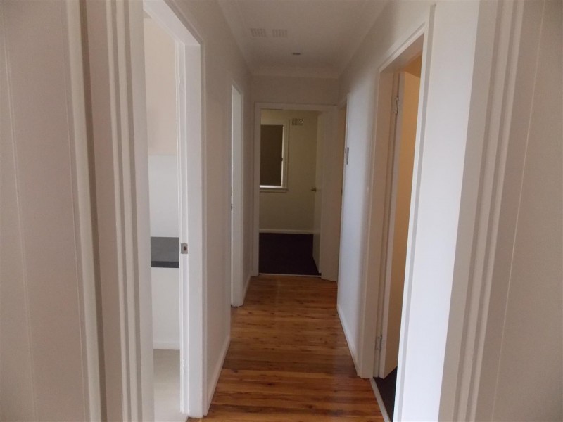 11 Kookaburra Street, Parkes NSW 2870