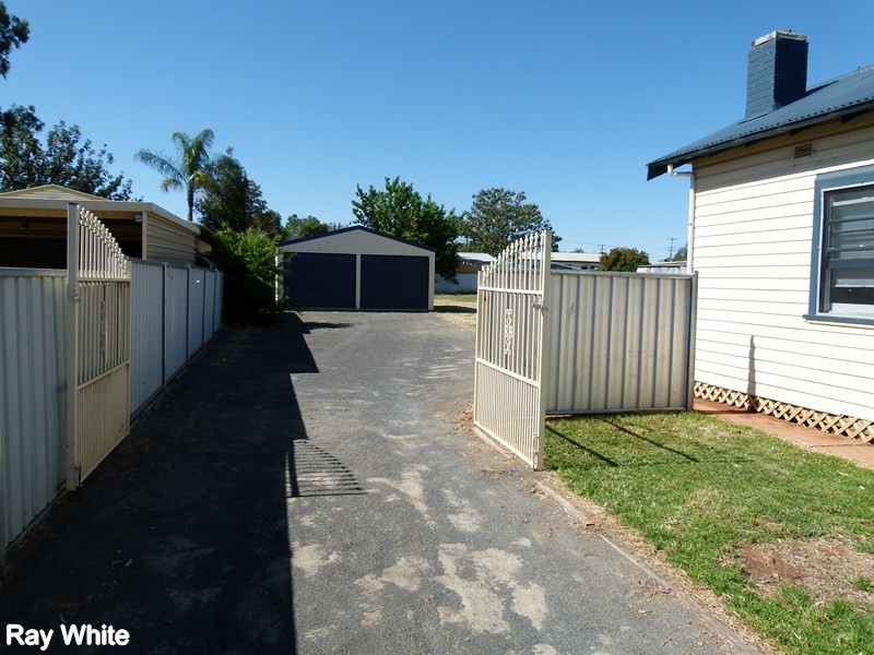 11 Thomson Street, Forbes NSW 2871