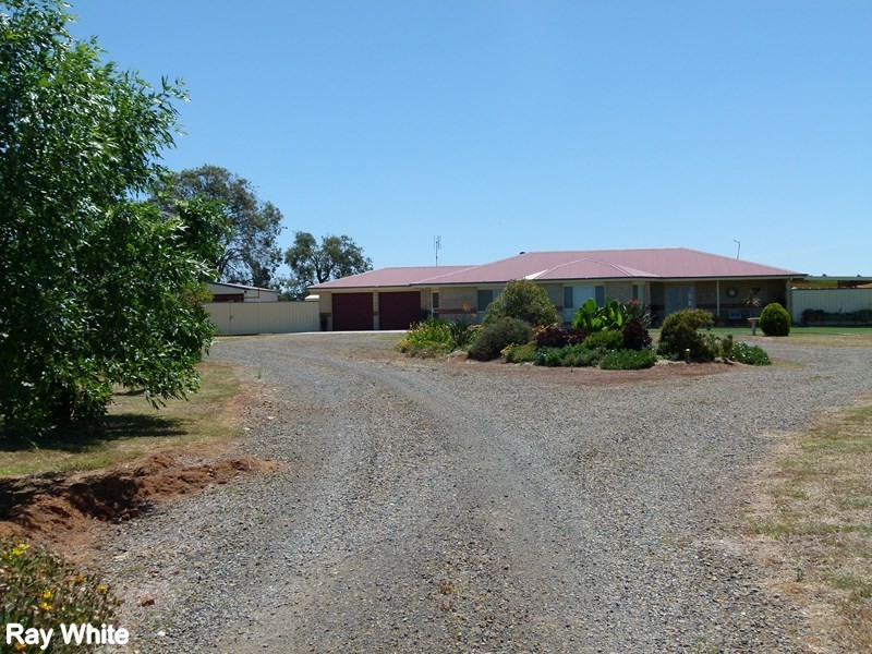 9 Bob Acheson Ave, Forbes NSW 2871