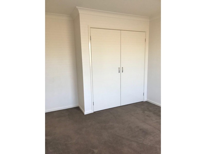 8 Rosewood Avenue, Parkes NSW 2870