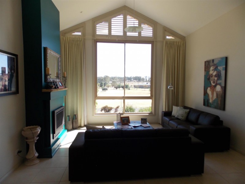 19 Deep Lead Road, Parkes NSW 2870