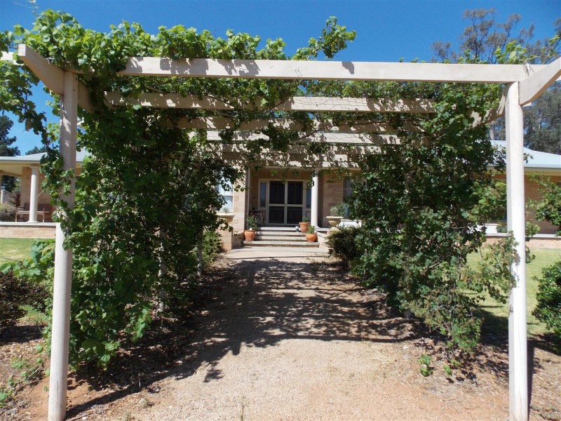 19 Deep Lead Road, Parkes NSW 2870