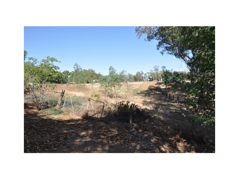 35 Nanima Street, Eugowra NSW 2806