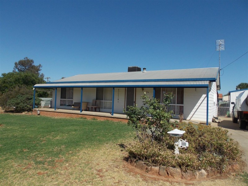 34 Flinders Street, Parkes NSW 2870