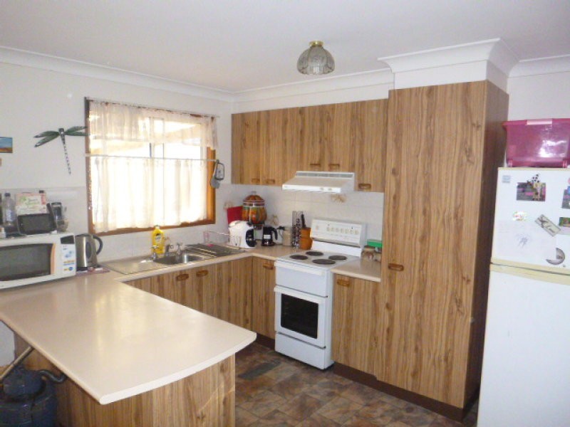 34 Flinders Street, Parkes NSW 2870