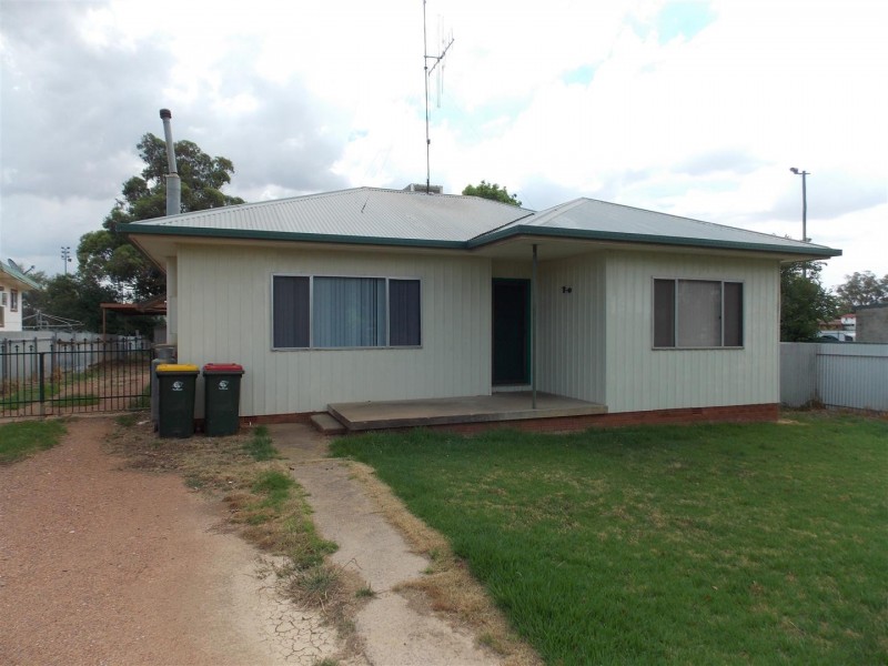 26 Forbes Road, Parkes NSW 2870
