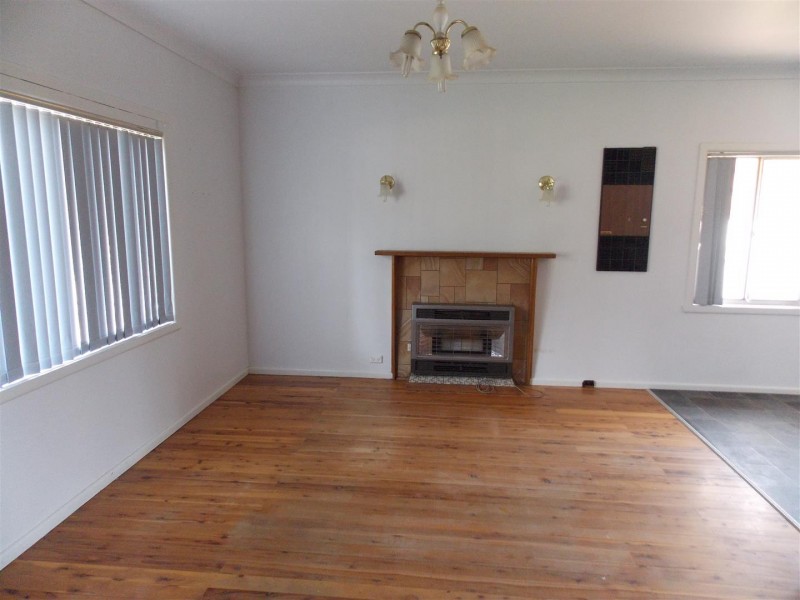 26 Forbes Road, Parkes NSW 2870