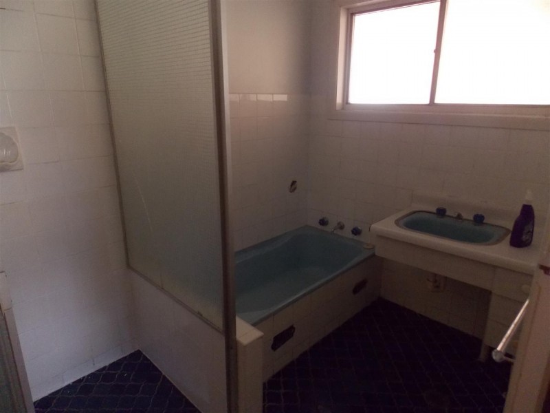 26 Forbes Road, Parkes NSW 2870