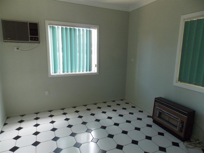 28 Forbes Road, Parkes NSW 2870