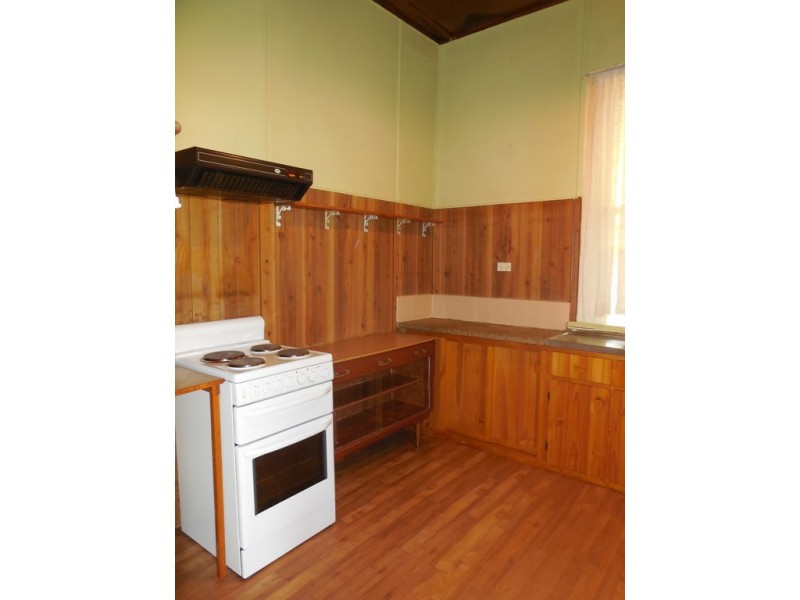 17 Dalton Street, Forbes NSW 2871