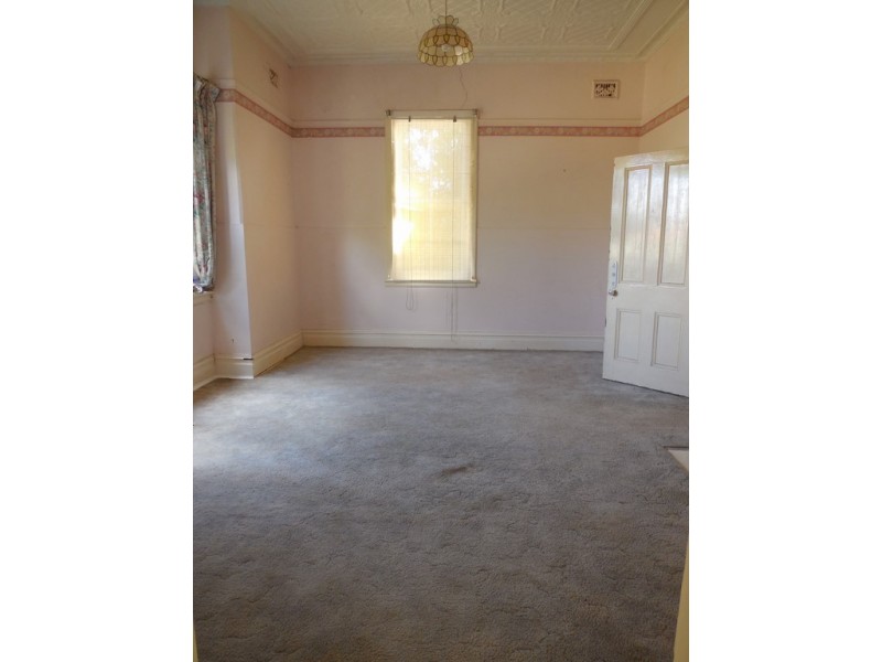 17 Dalton Street, Forbes NSW 2871