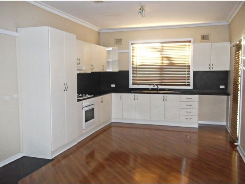 17-19 Callaghan Street, Parkes NSW 2870