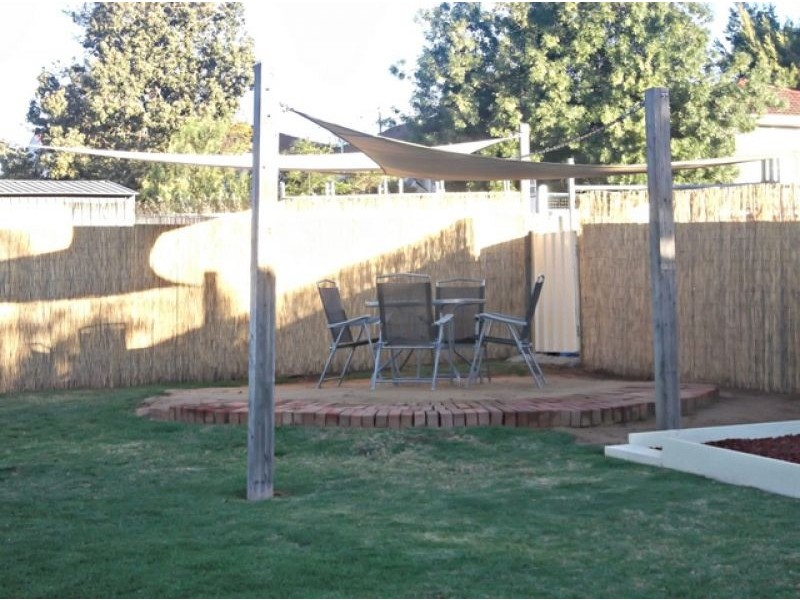 17-19 Callaghan Street, Parkes NSW 2870