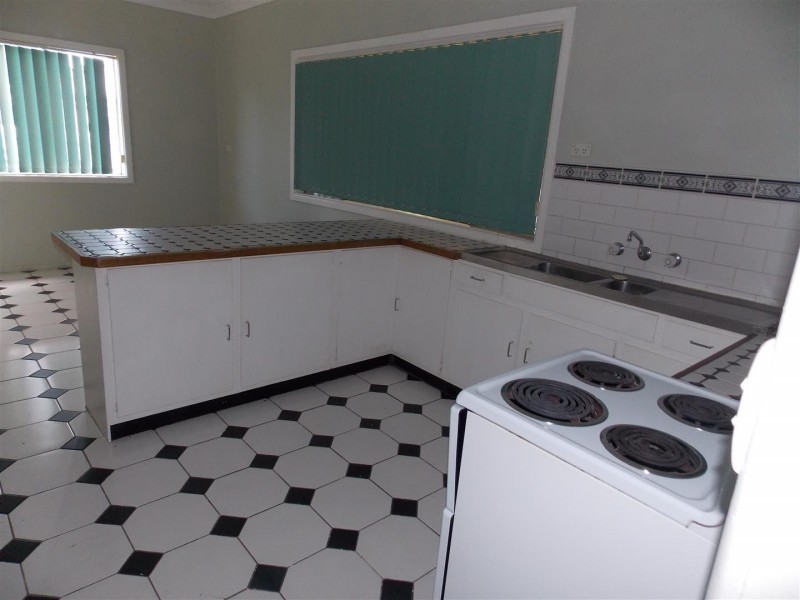 28 Forbes Road, Parkes NSW 2870