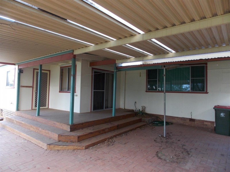 28 Forbes Road, Parkes NSW 2870