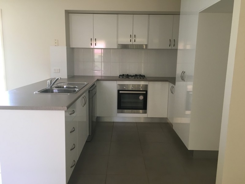 16 Warragrah Place, Parkes NSW 2870