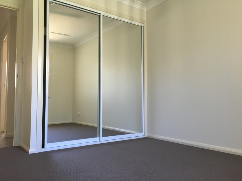 16 Warragrah Place, Parkes NSW 2870
