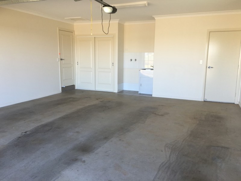 16 Warragrah Place, Parkes NSW 2870