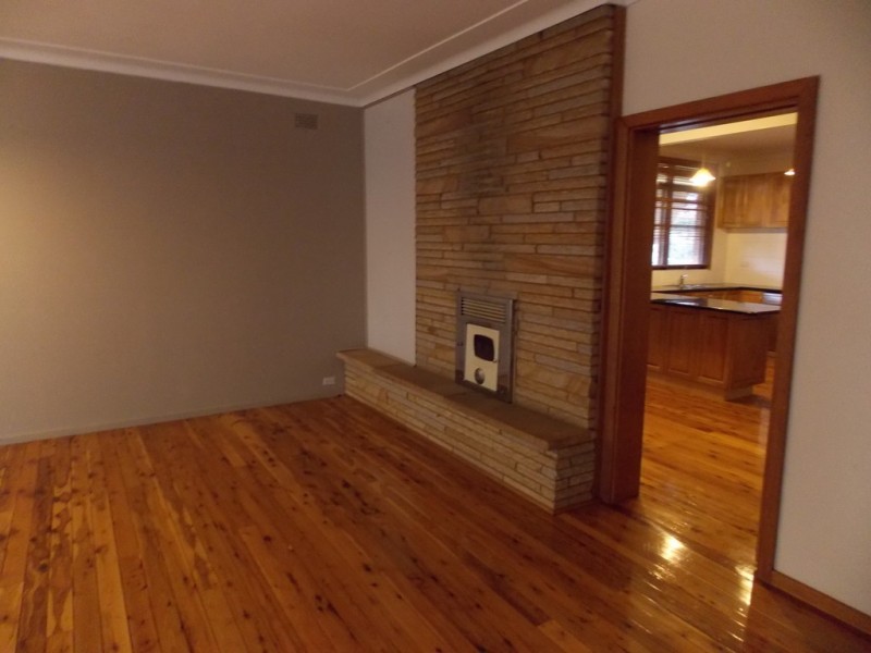 4 Captain Wilson Avenue, Parkes NSW 2870
