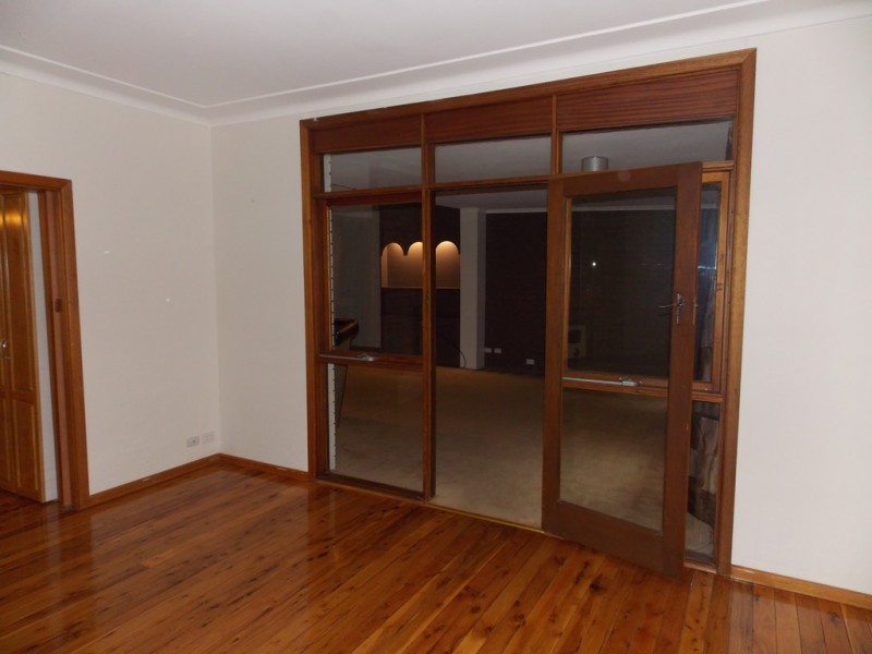 4 Captain Wilson Avenue, Parkes NSW 2870