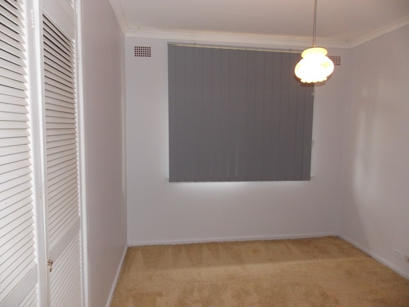 4 Captain Wilson Avenue, Parkes NSW 2870