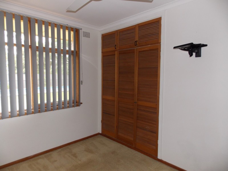 4 Captain Wilson Avenue, Parkes NSW 2870