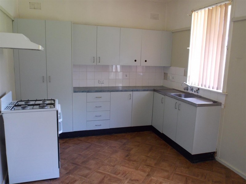 26 Mitchell Street, Parkes NSW 2870