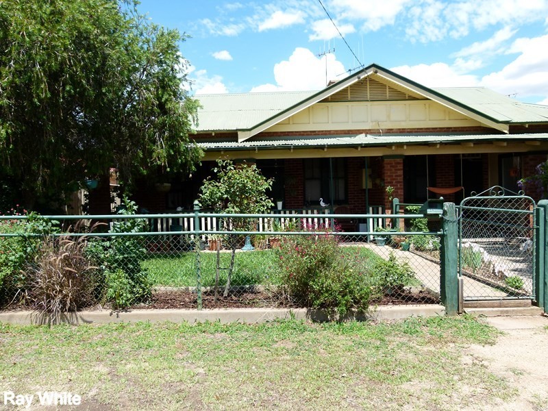24 Farrand Street, Forbes NSW 2871