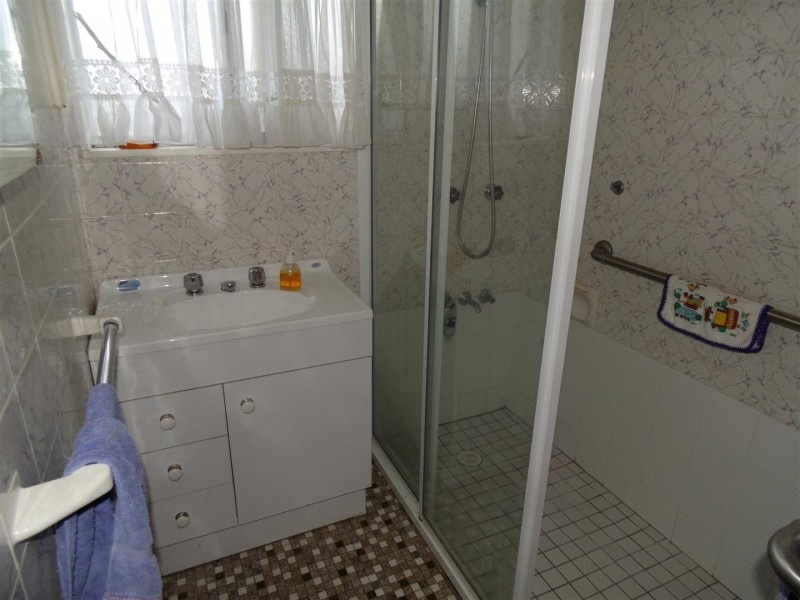 69 Boori Street, Peak Hill NSW 2869