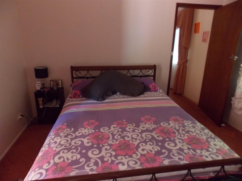 6 Dugga Street, Peak Hill NSW 2869