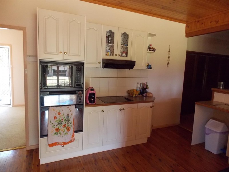 6 Dugga Street, Peak Hill NSW 2869