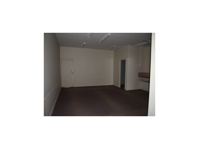 235 Clarinda, Parkes NSW 2870