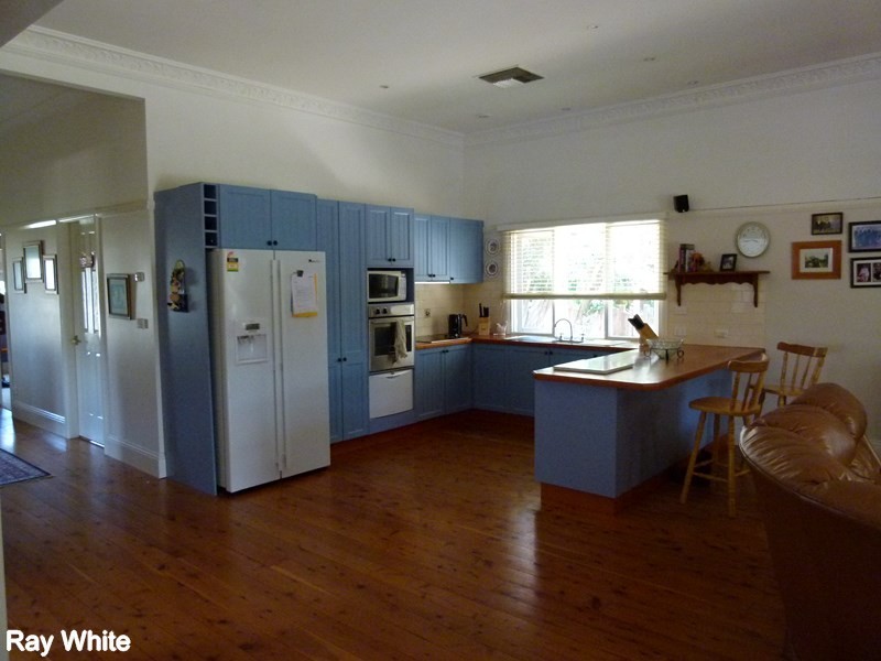 9 Clement Street, Forbes NSW 2871