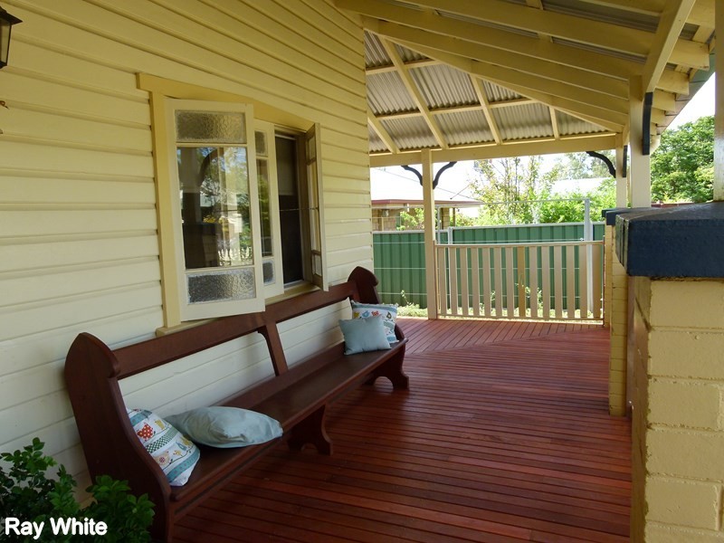 9 Clement Street, Forbes NSW 2871
