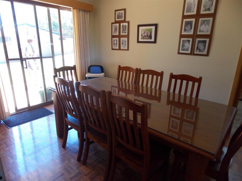 44 Barton Street, Parkes NSW 2870