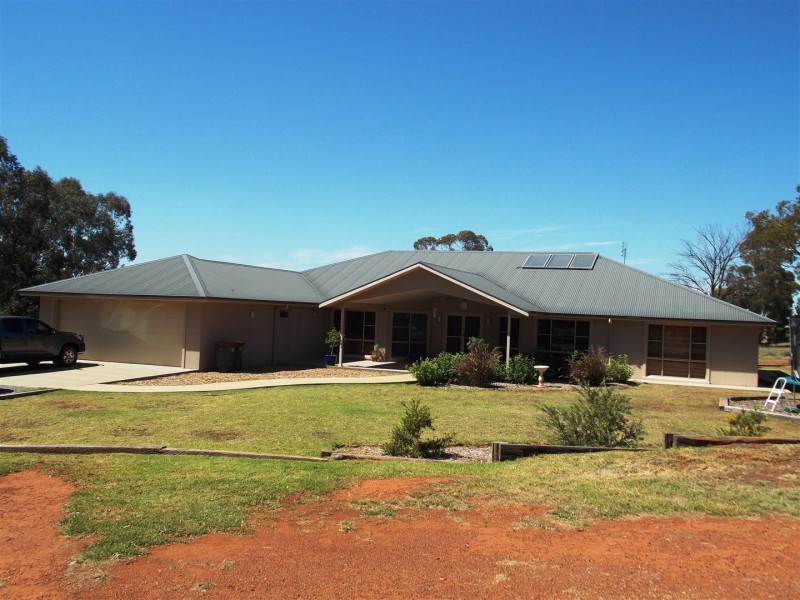 118 Back Yamma Road, Parkes NSW 2870
