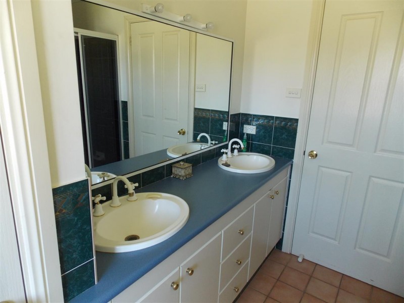 119 Deep Lead Road, Parkes NSW 2870