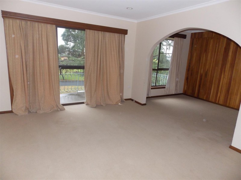 4 Mengarvie Road, Parkes NSW 2870