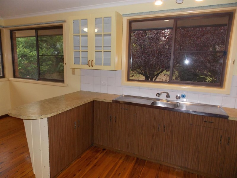 4 Mengarvie Road, Parkes NSW 2870