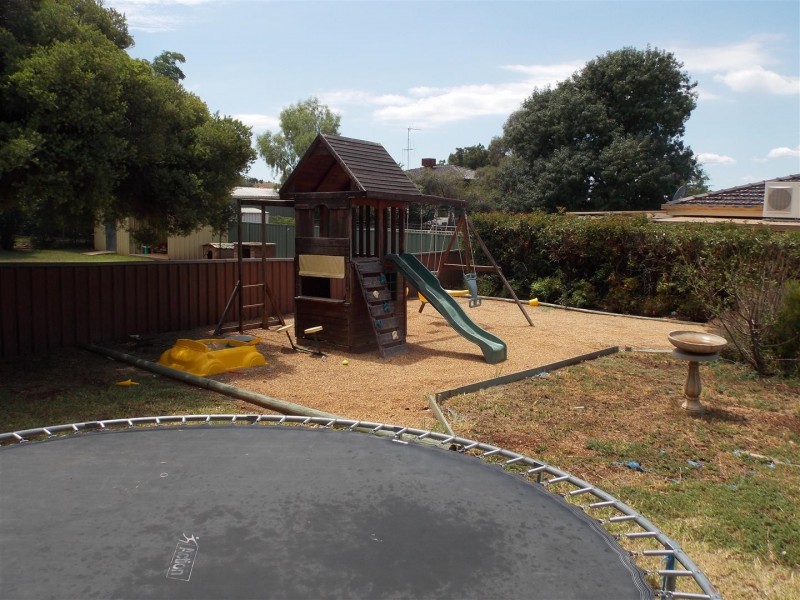 23 Moor Street, Parkes NSW 2870